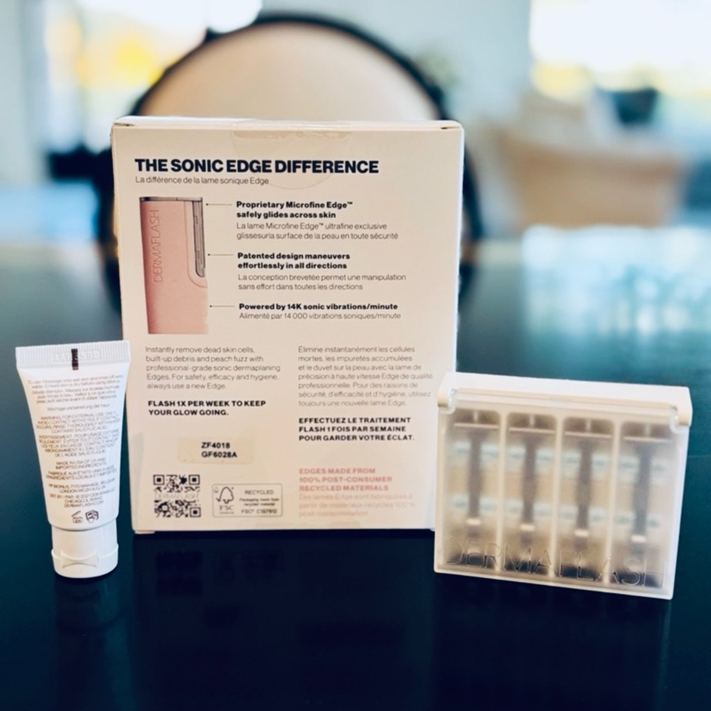 DERMAFLASH Refill Essentials Kit - Picture 3 of 3